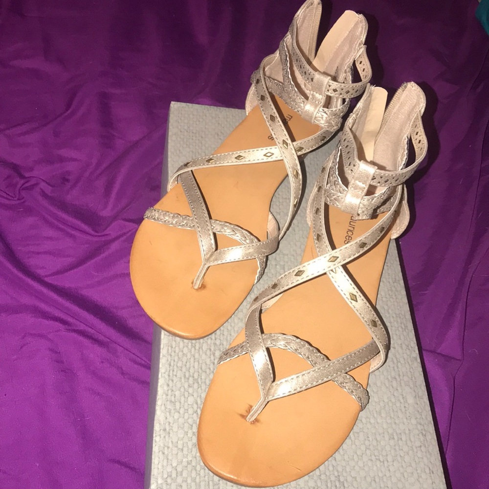 Maurice’s sandals
